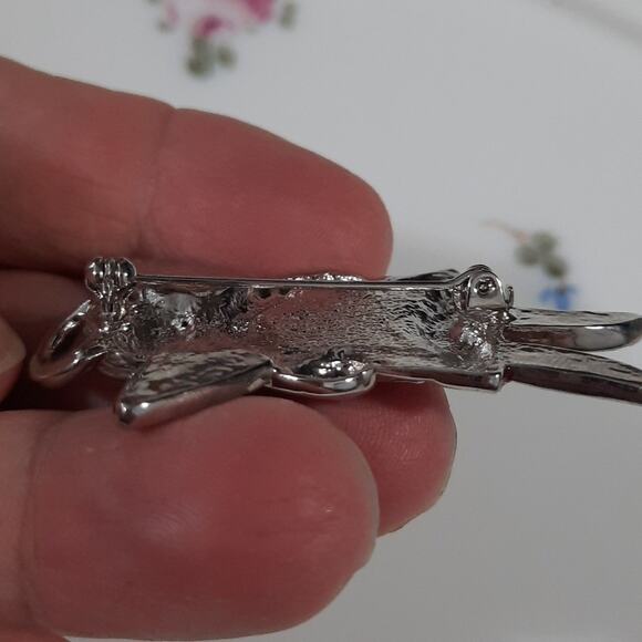 Christmas Angel Pin‎ Brooch Silver Tone with Red & Green Enamel Accents - Picture 6 of 9